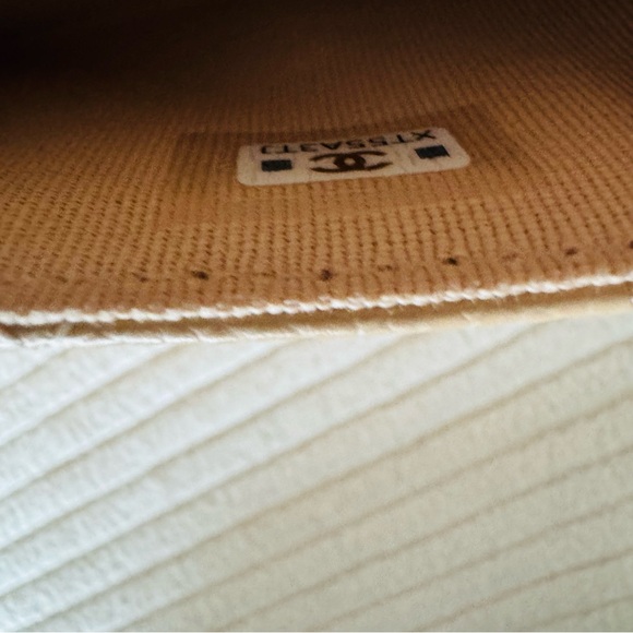 Luxury Designer Gift Boxes that May lead to Chanel or Versace or LV or Dior or G - Picture 7 of 16